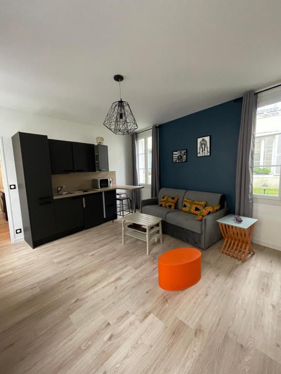 Budget Inn Fontainebleau Centre- Studio
