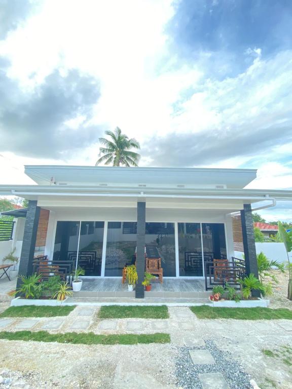 Palm View Moalboal