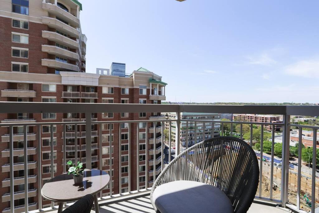 Exquisite 1 Bedroom Condo At Ballston With Gym