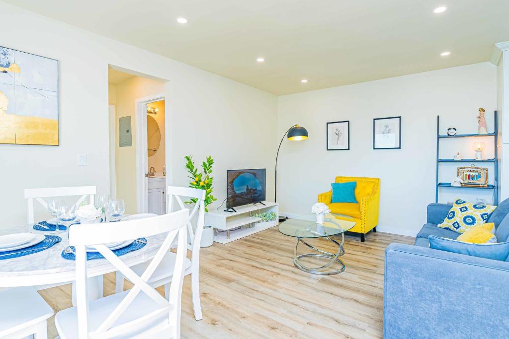 Newly Remodeled 2B2B Close to Rose Bowl