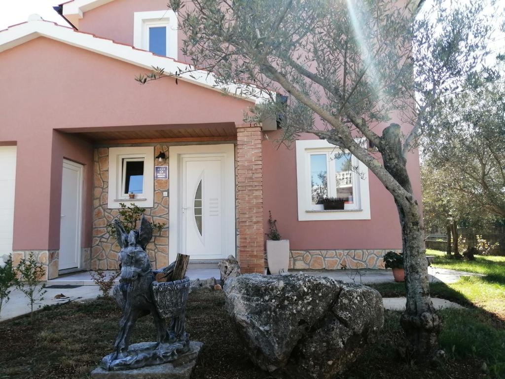 Vacation house Ulika