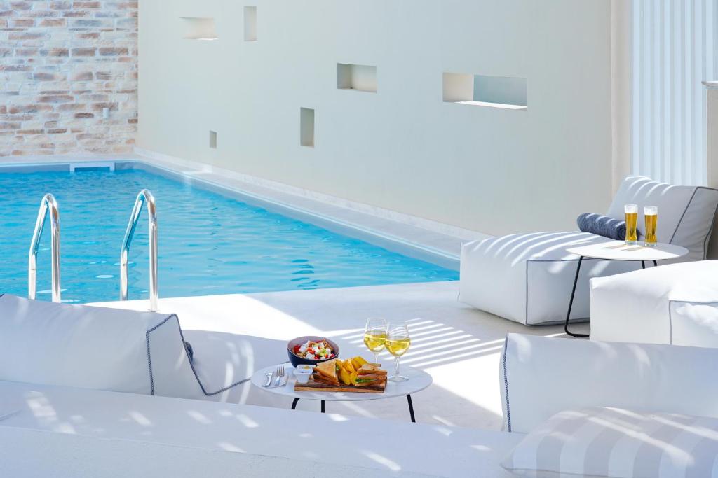 Aelia Villa