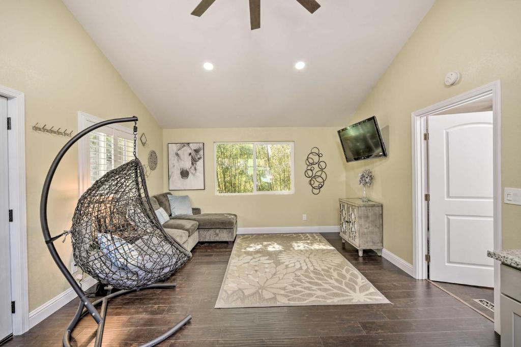 Bay Area Vacation Rental 4 Mi to Stanford!