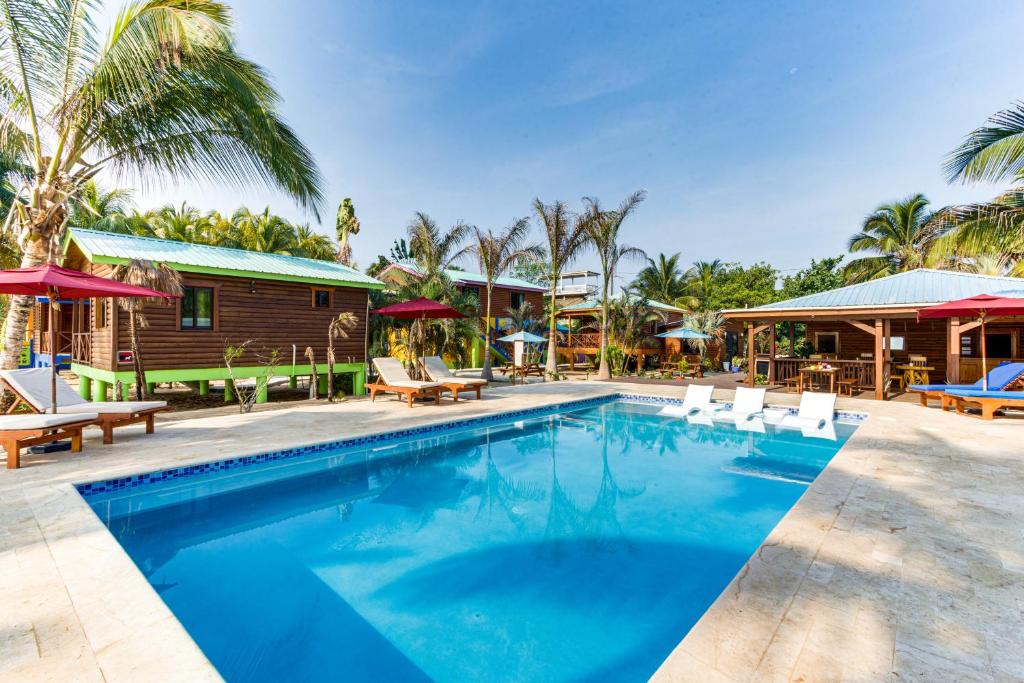 Coconut Row Boutique Hotel