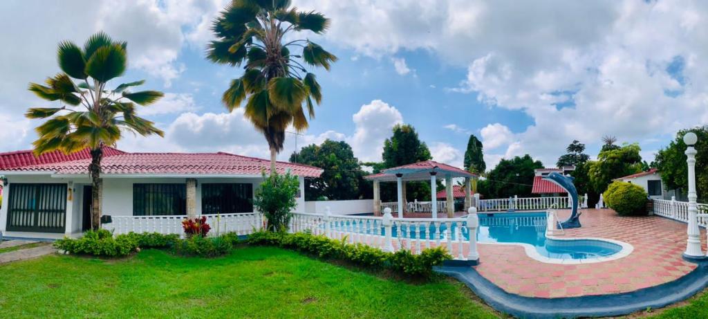 FINCA LA ALBORADA, CHINAUTA