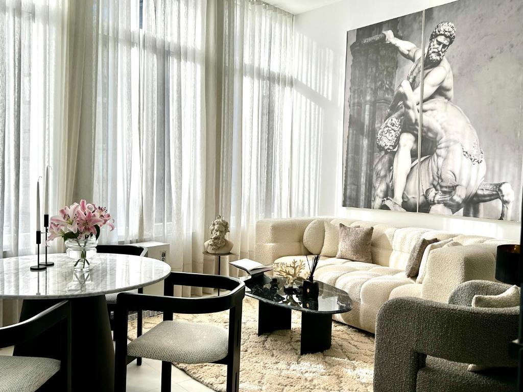 Phoenix Residence
