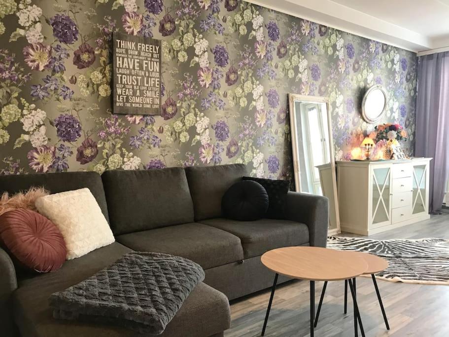 1-bedroom apartment for upto 8 near Helsinki Vantaa Airport