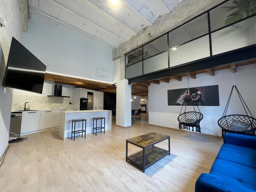 Manresa industrial home