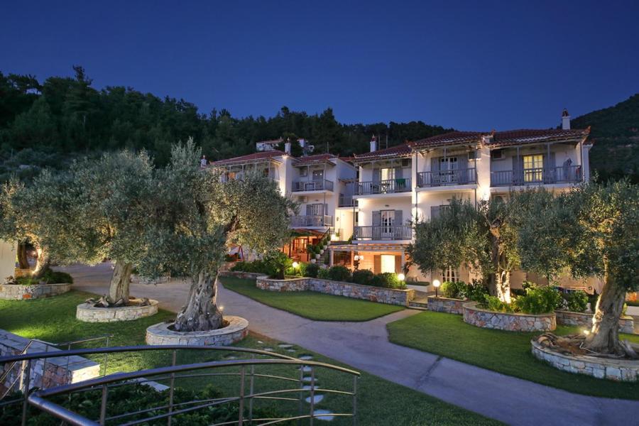 Evlalia Studios & Villas