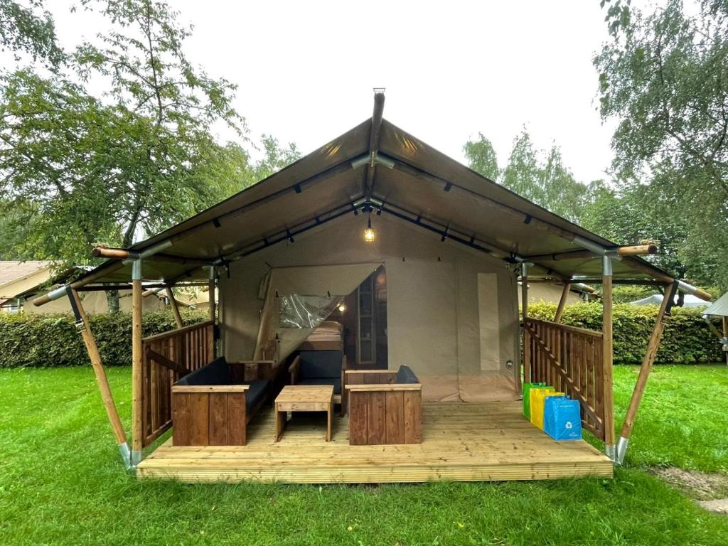 Safari Tent M
