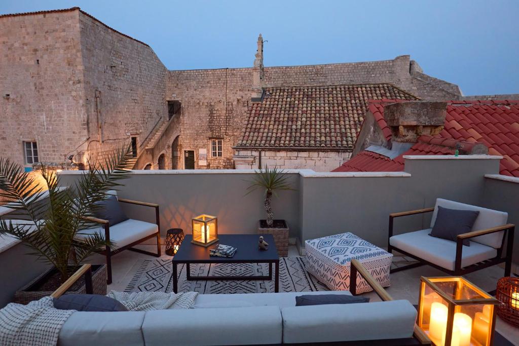 Villa inside the Old town with private terrace