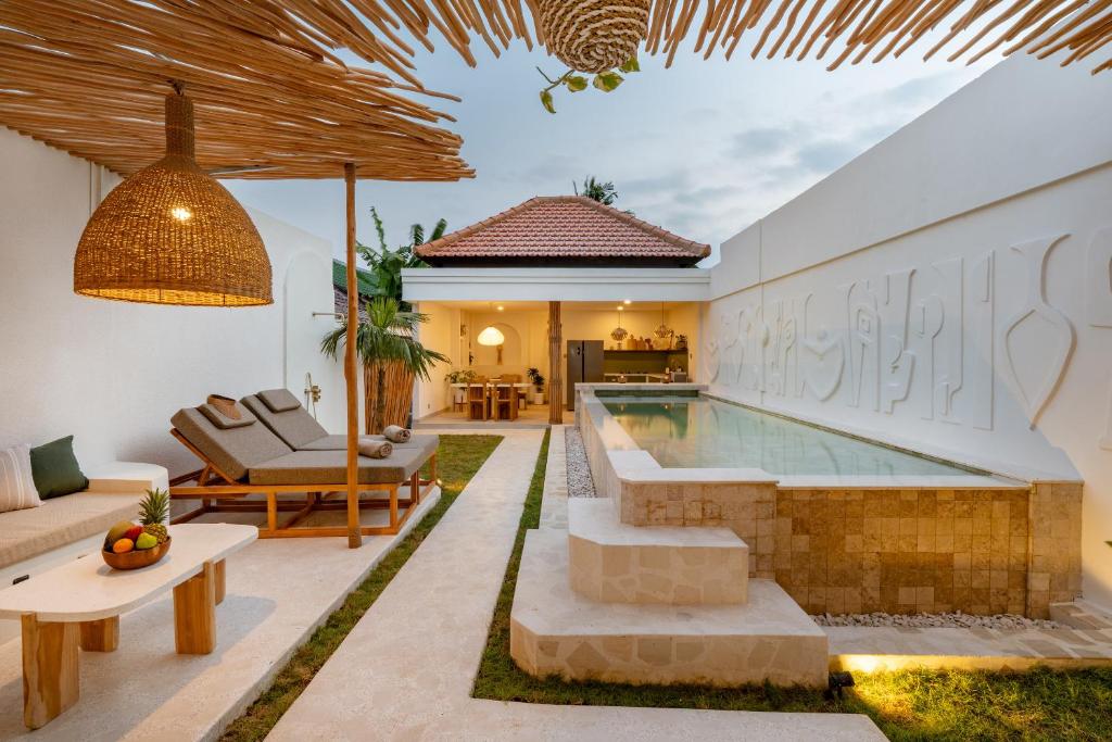 Aestetika Villa Sanur - 3-Min Walk to Beach