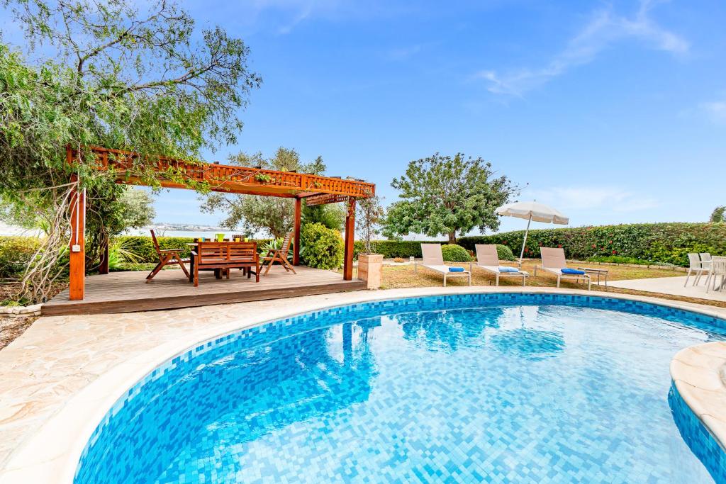 Villa Demiana by Ezoria Villas