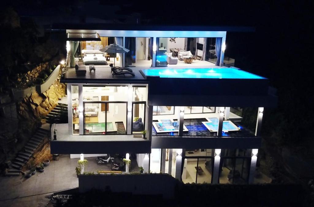 Magic suites