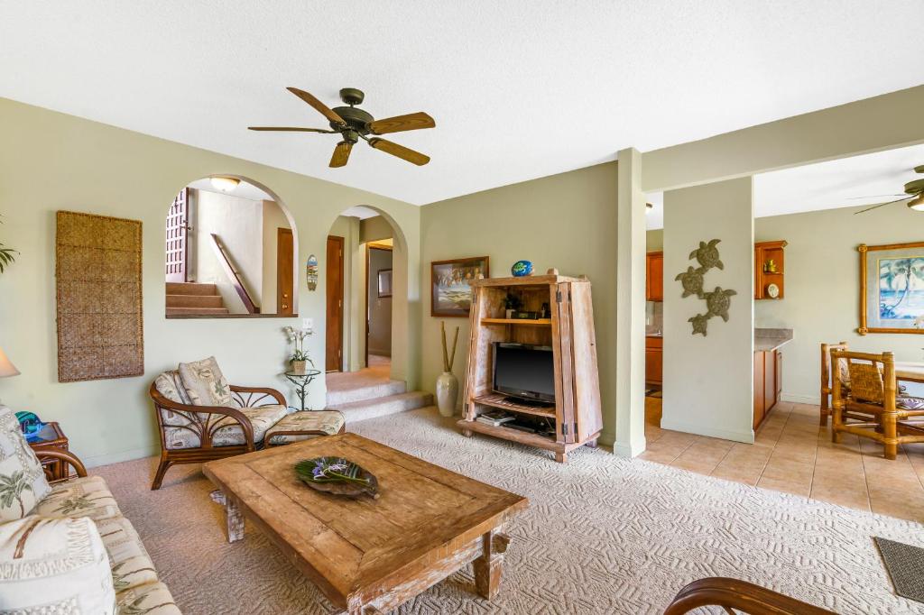 1Br 1Ba Kahala Tropical Dream, Pool, Garden View 513
