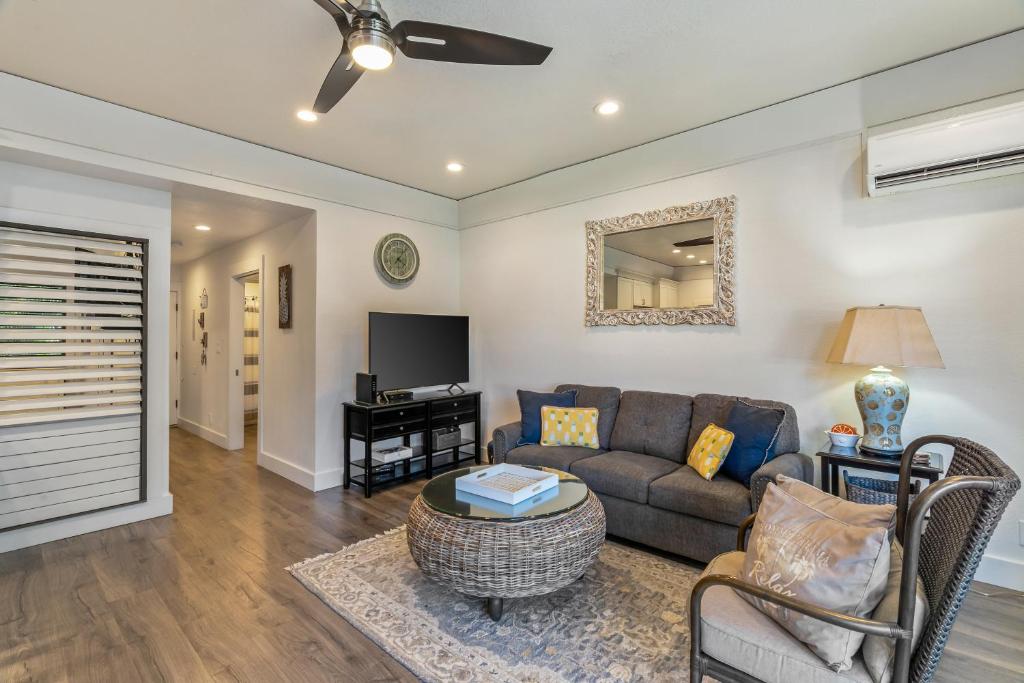 Updated 1Br 1Ba Condo in the Kiahuna Plantation Resort near Poipu Beach 430