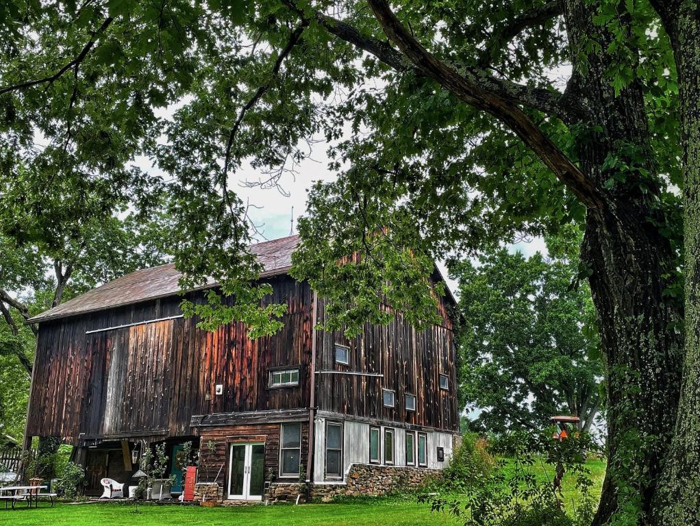 The Barn at Viburnum Highlands