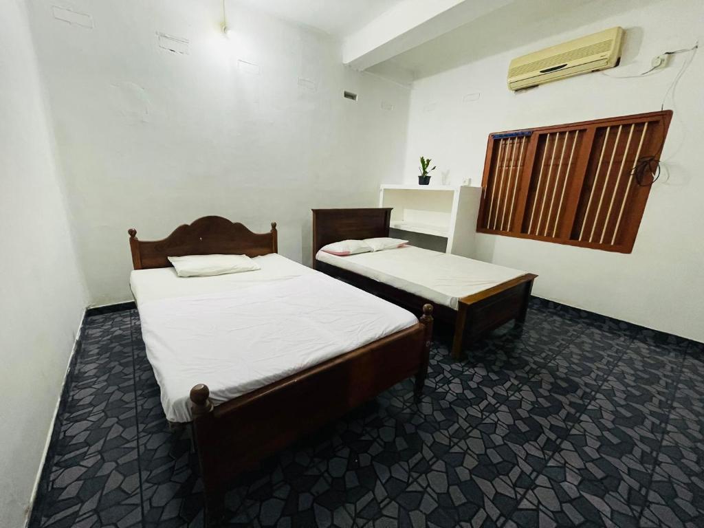 Jaffna RR Holiday Home Non AC