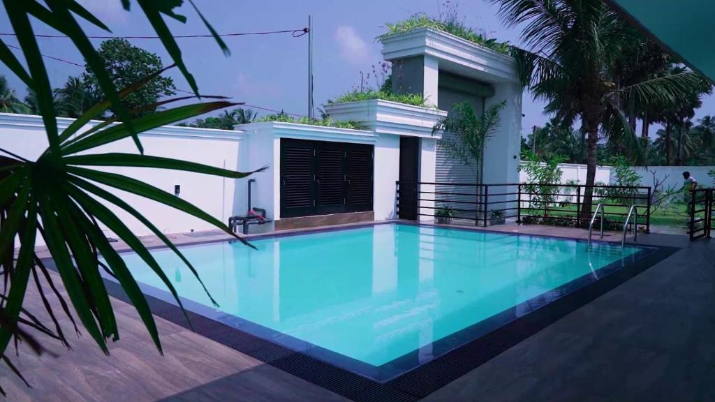 CEYLON VILLA NILAVELI