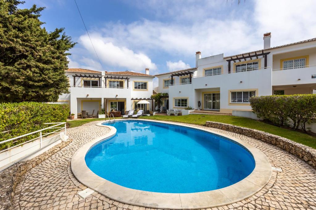 CoolHouses Luz, 3 Bed linked house, shared pool, a stone's throw of the sea, Casa Sirrah