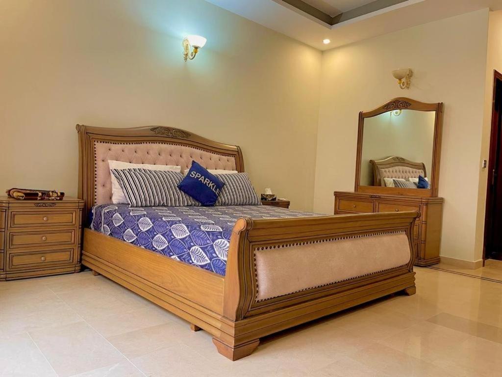 Luxury 2 Bed portion best environment and location