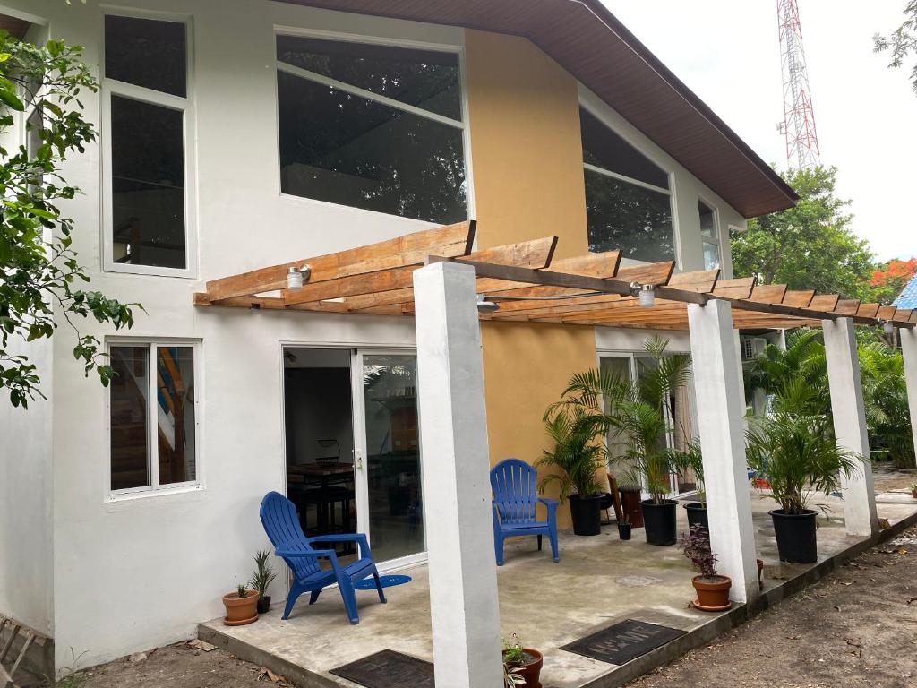 Lemon House 2