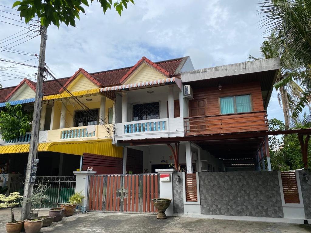 Pani House