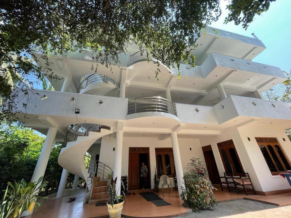 Pleasure Island Holiday Home