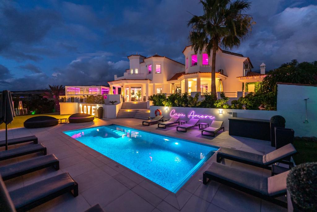Luxury Boutique Villa, fully staffed includes all food and drink and private driver