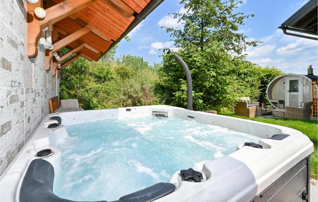 Amazing Home In Zagreb With 4 Bedrooms, Wifi And Sauna