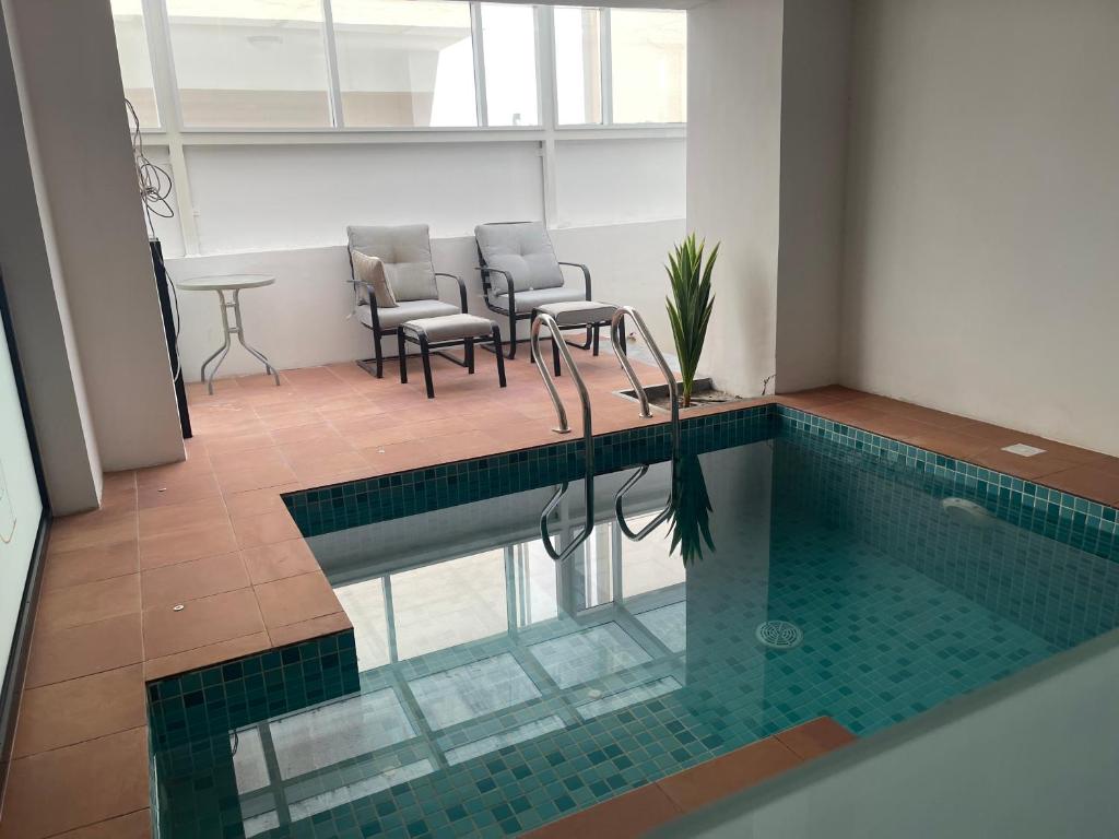 Pool and Steam room House in the heart of Muscat