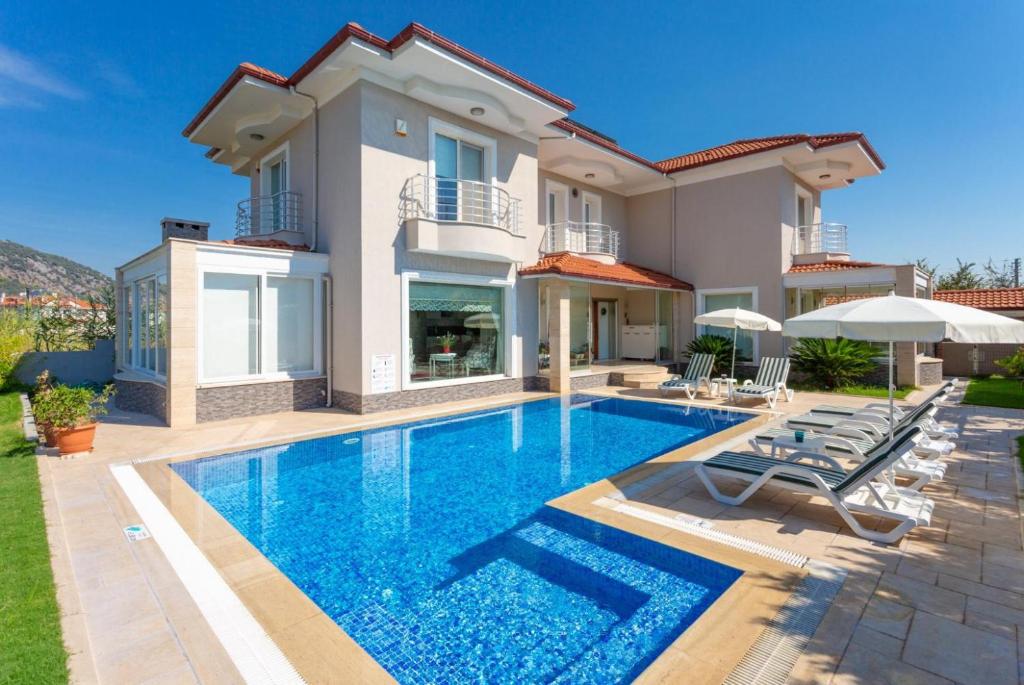 Villa Nirvana