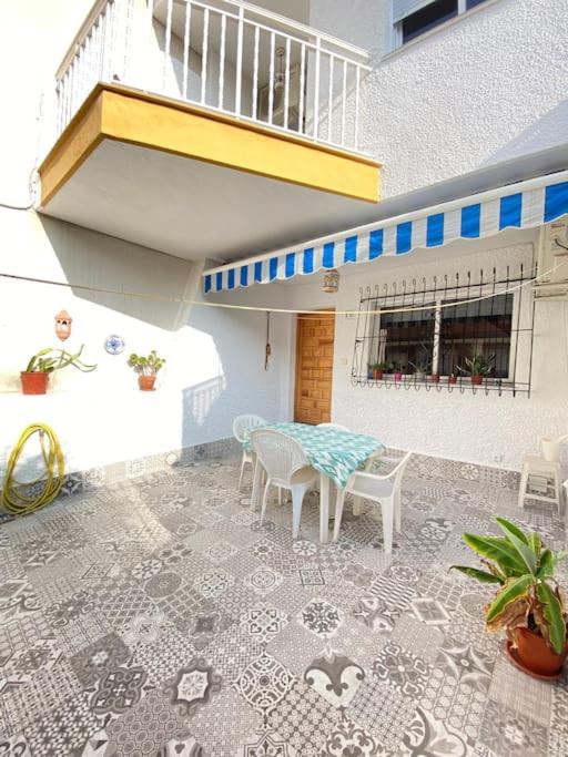 Casa Jansiver - 450m de la playa, céntrica pero tranquila