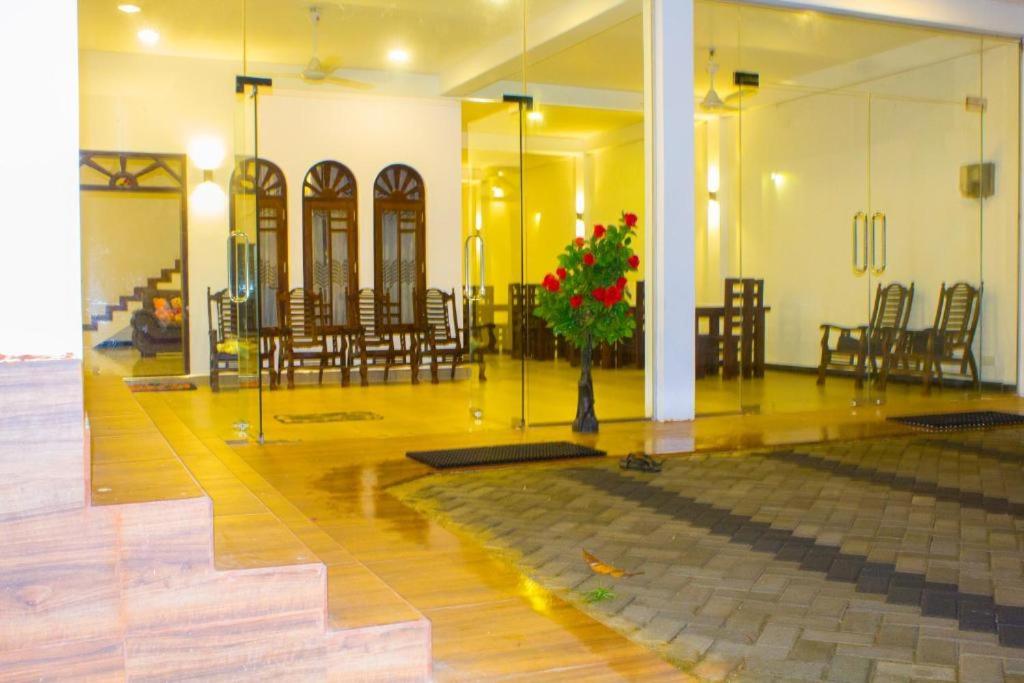 Yala Hostals