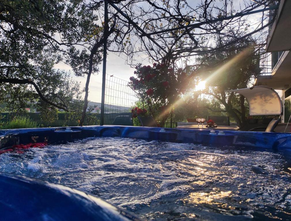 Holiday House Mablo with jacuzzi