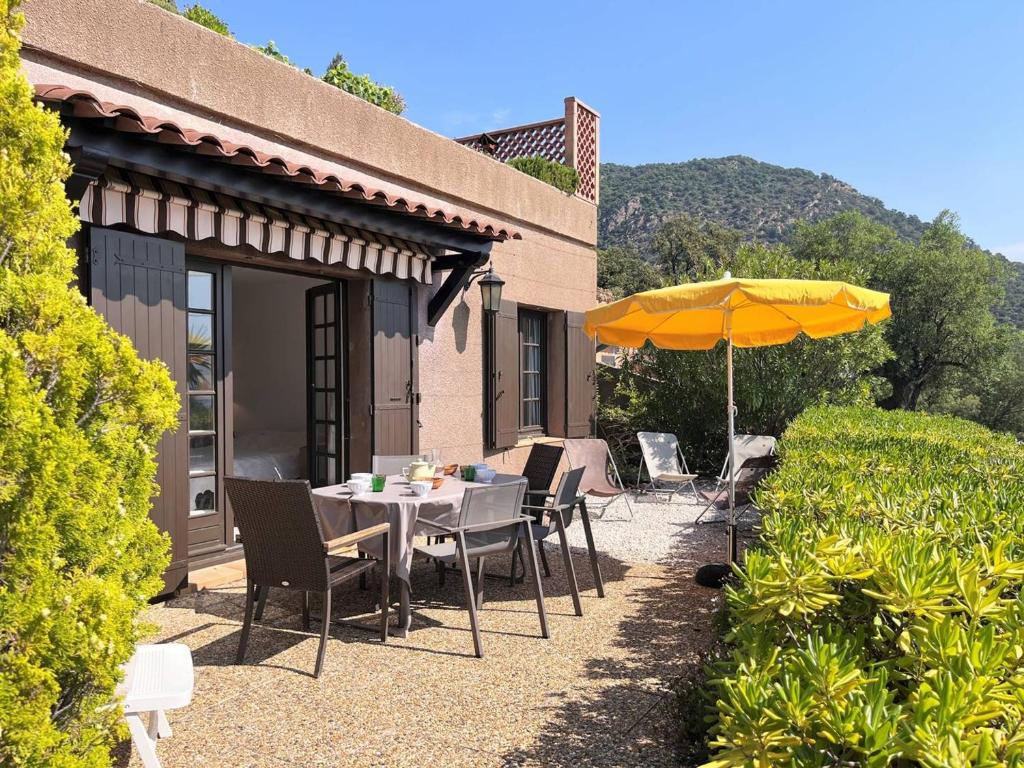 Maison Le Lavandou, 3 pièces, 6 personnes - FR-1-251-502