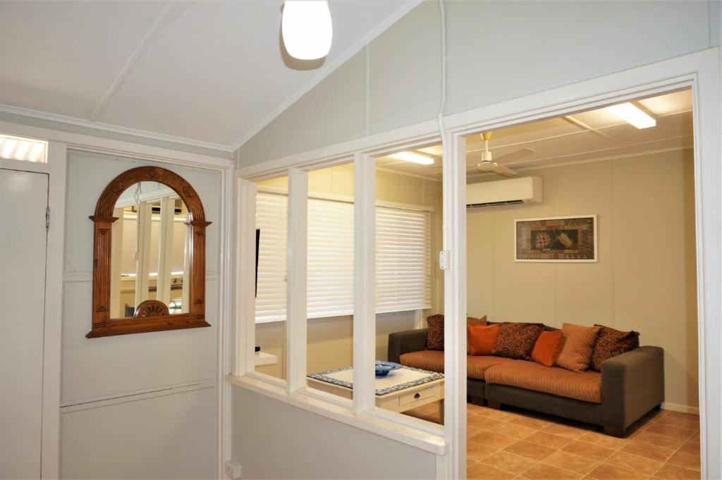 5 Learmonth Street