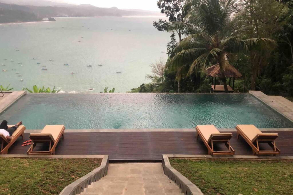 Terrace Villa - Pelabuhan Ratu