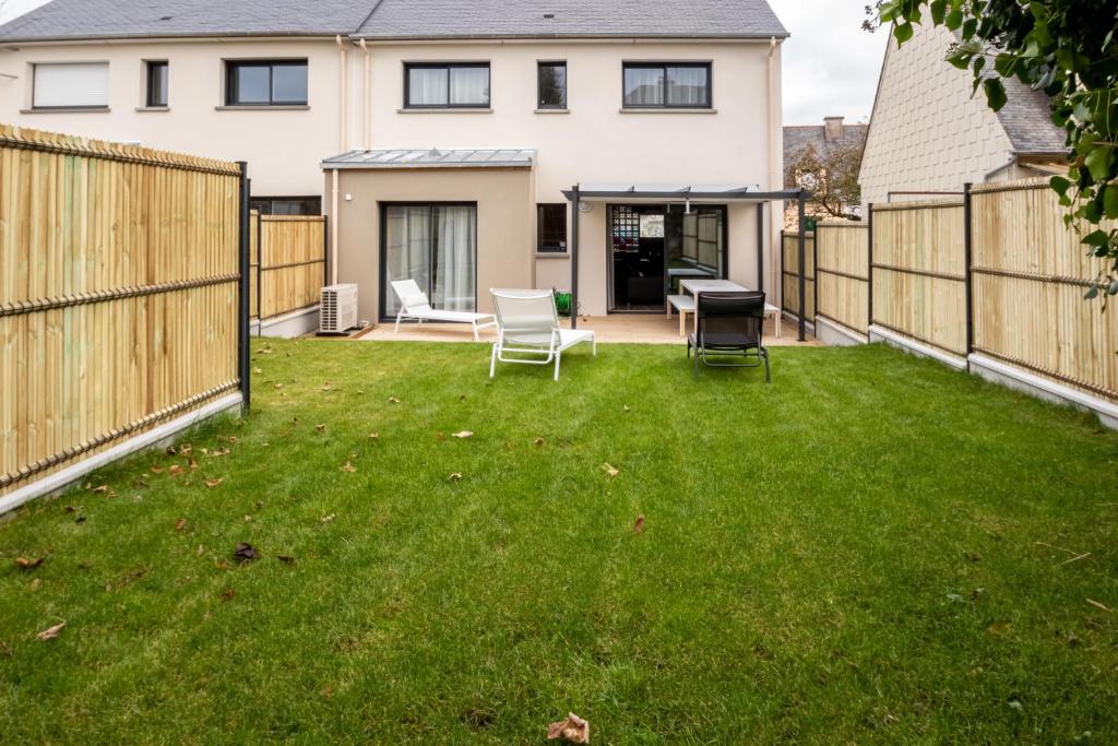La Fee - jolie maison avec jardin - plage à 700 m