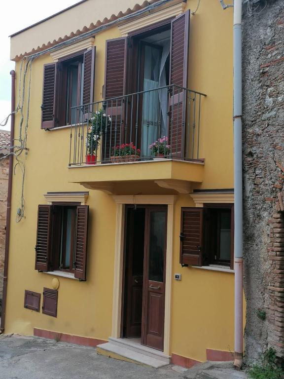 Casa Domenico nel paese storico Castanea