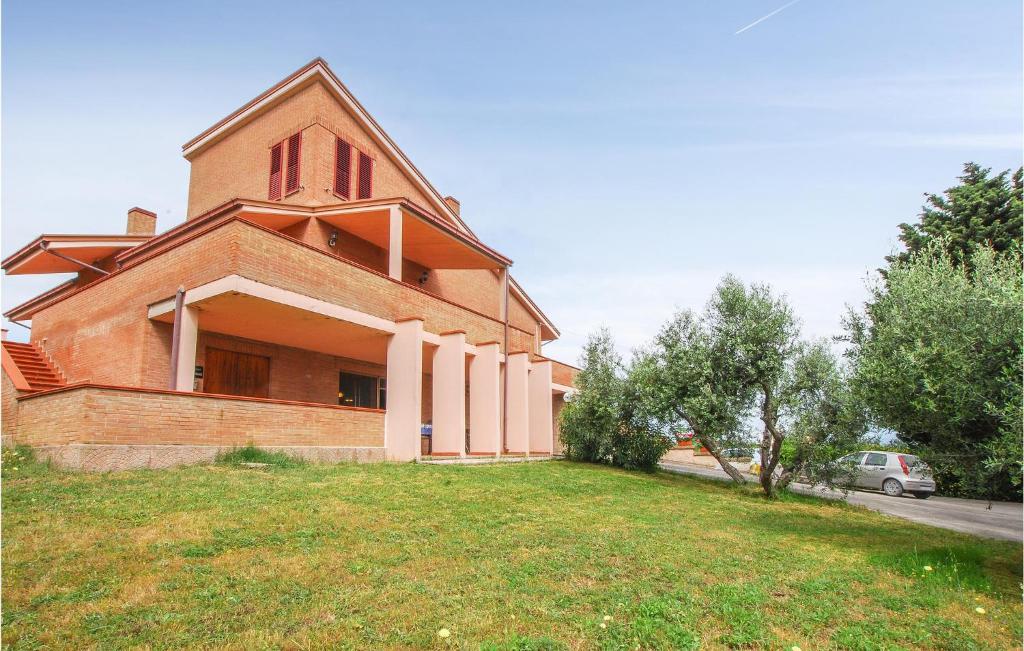 Amazing Home In Civitanova Marche With Internet And 3 Bedrooms