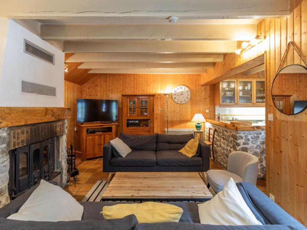 Maison Cauterets, 8 pièces, 10 personnes - FR-1-401-234