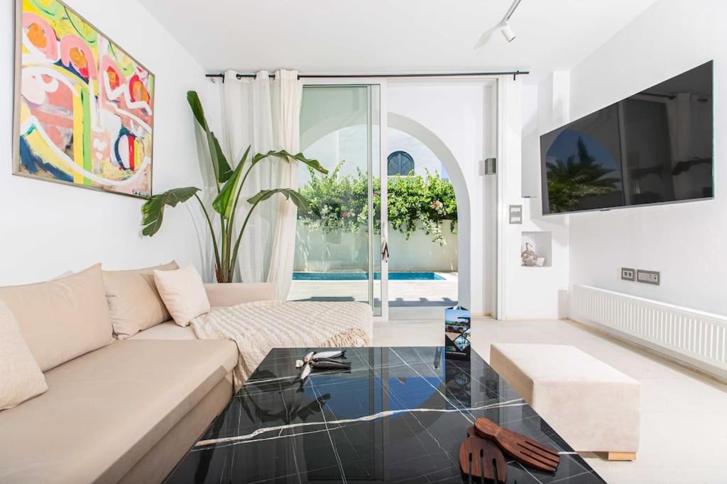 Duplex avec piscine Détente et élégance