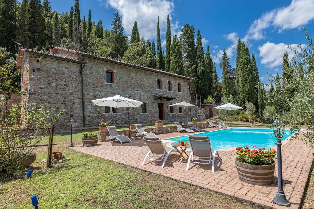 PODERE MONTIONI 6&2, Emma Villas