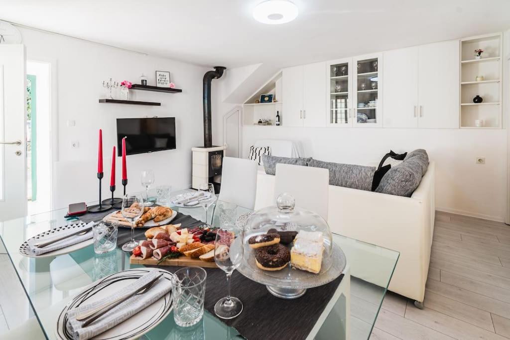 Holiday home Marina-renovated house in city center