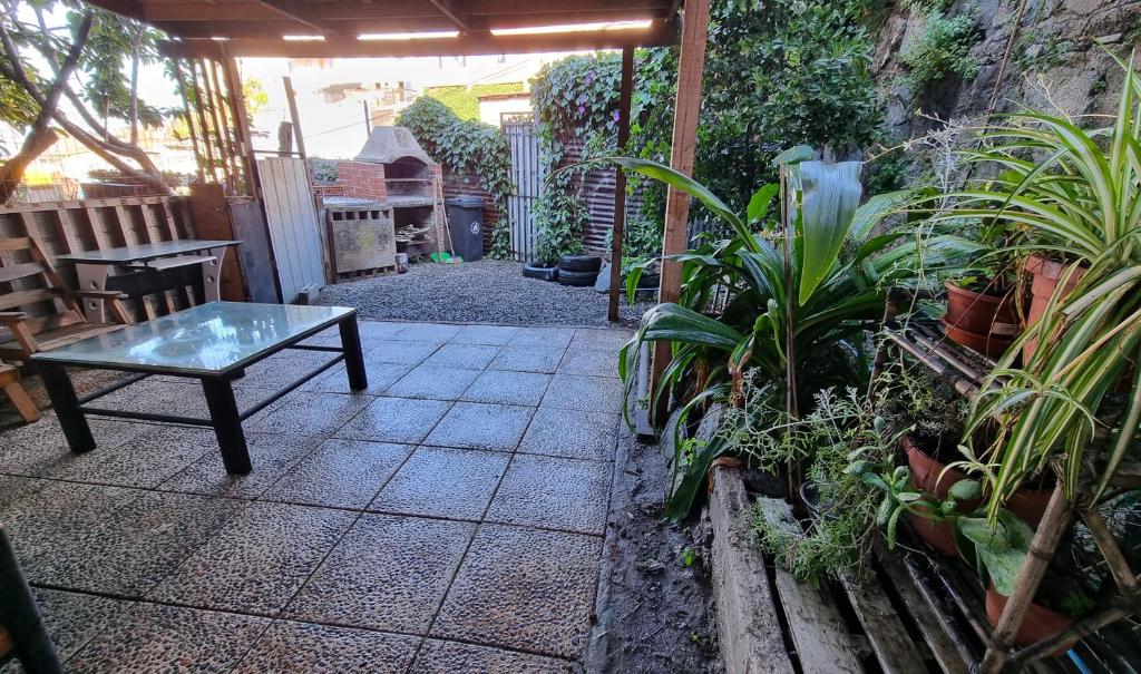 Casa 2h 2b con patio y quincho