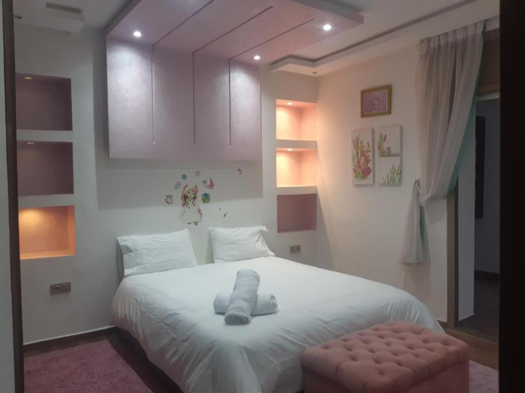 Lumineuse villa meublée avec piscine à Golfe Mehdia