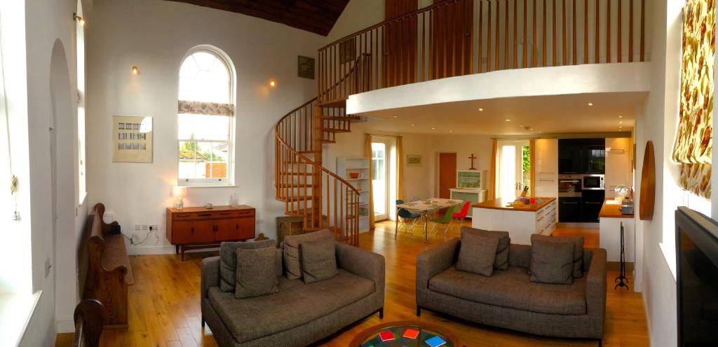 Acorn Chapel - Beautiful Converted Chapel