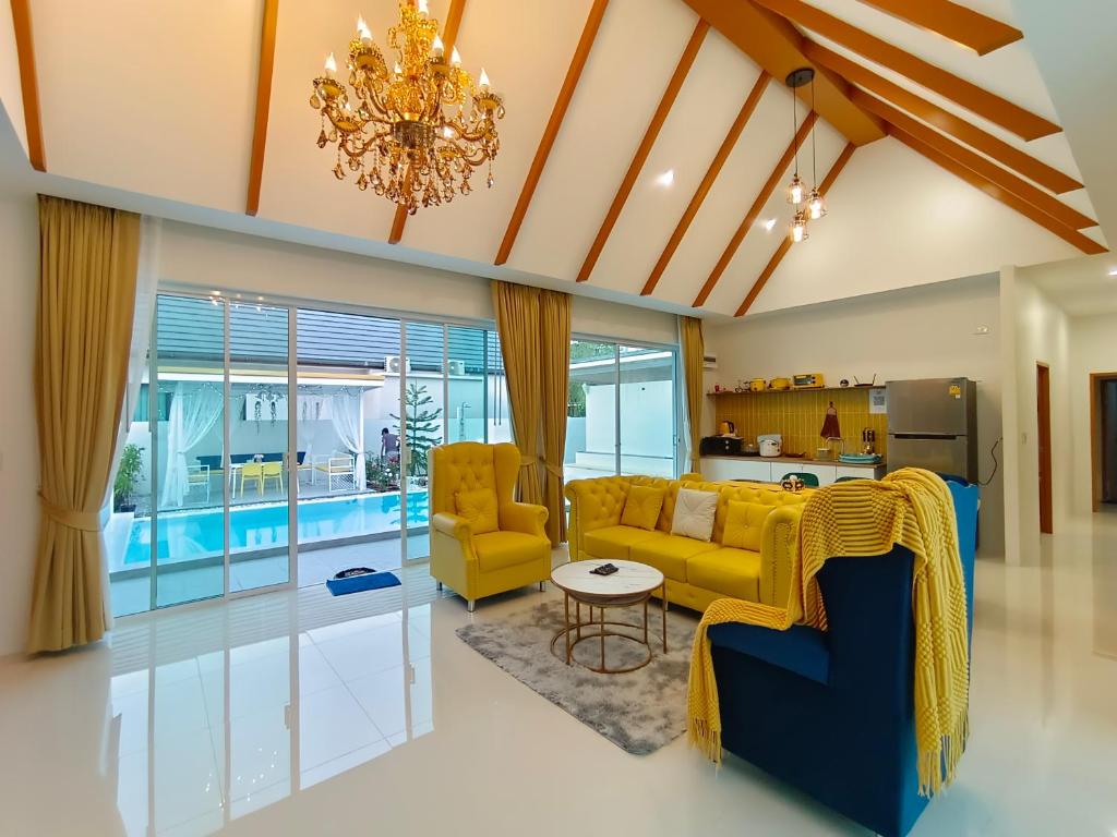Busarakham Pool Villa Khanom บุษราคัม พูลวิลล่า