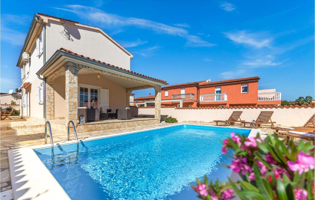 Awesome Home In Betiga With 3 Bedrooms, Wifi And Outdoor Swimming Pool